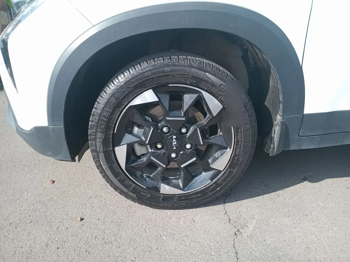 Kia Sonet 1.5 Ex 4x2 Ivt Ri At 5p año 2025