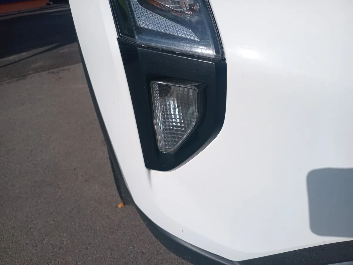 Kia Sonet 1.5 Ex 4x2 Ivt Ri At 5p año 2025