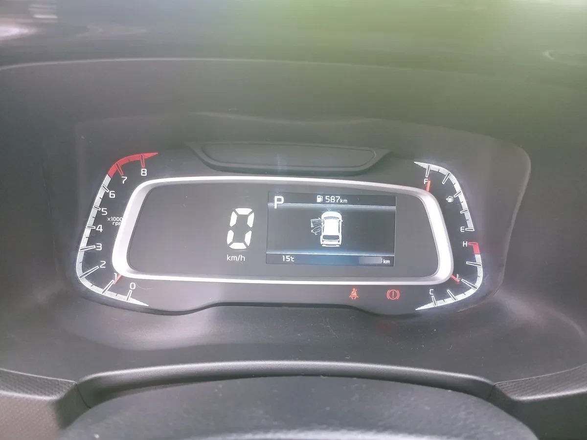 Kia Sonet 1.5 Ex 4x2 Ivt Ri At 5p año 2025