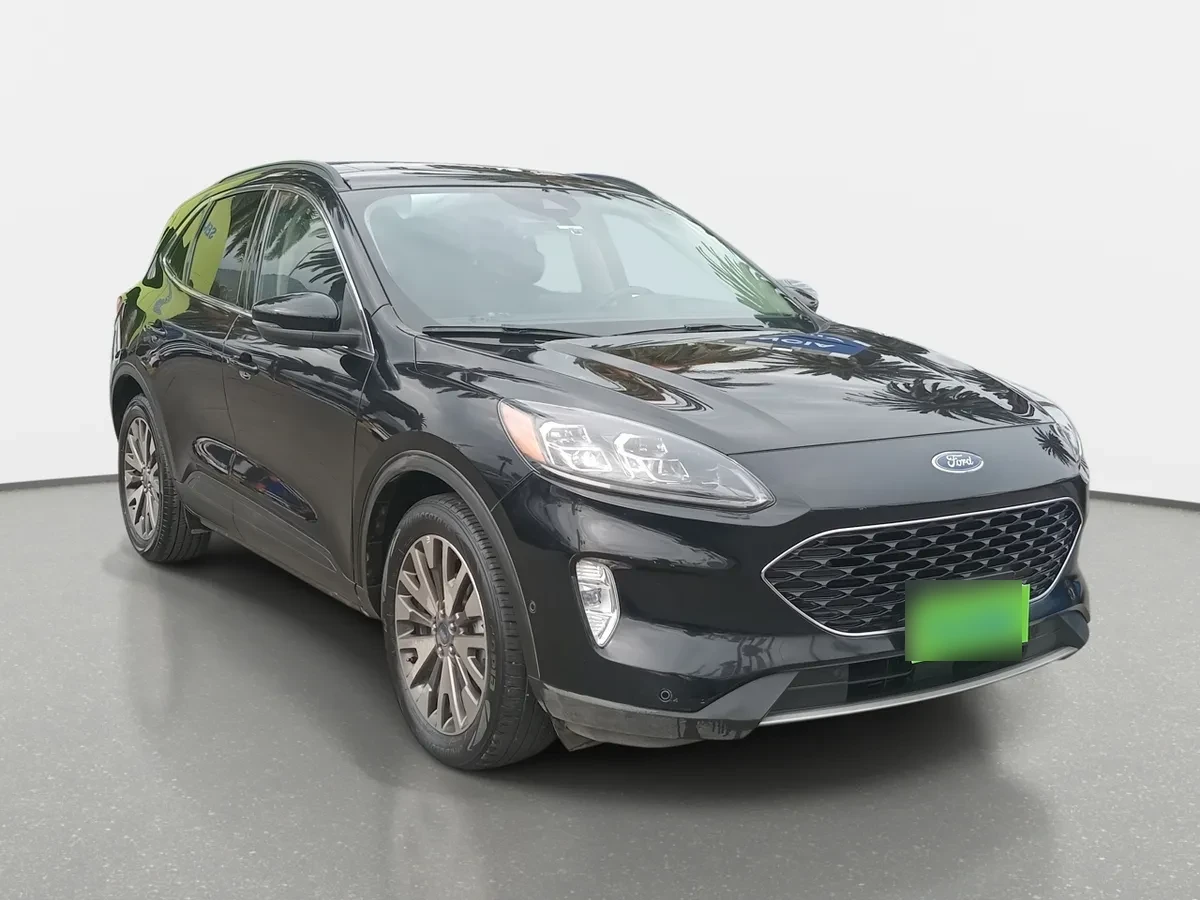 Ford Escape 2.5 Atkinson Titanium Hibrido Awd At 5p año 2021