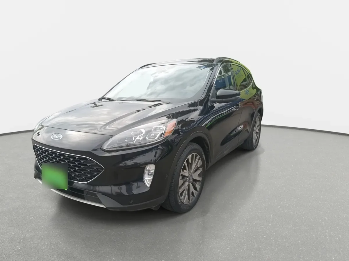 Ford Escape 2.5 Atkinson Titanium Hibrido Awd At 5p año 2021