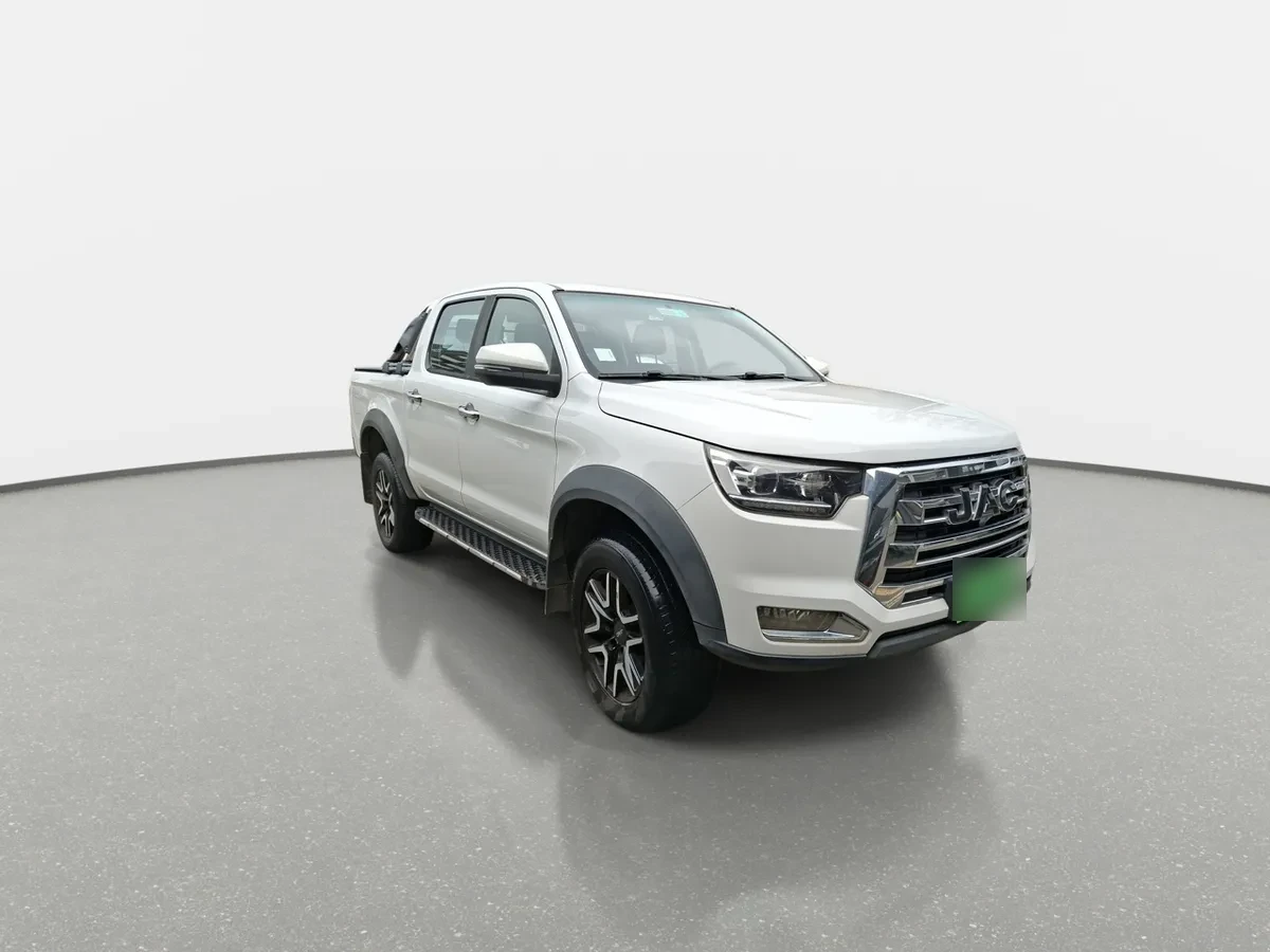 JAC T8 2.0 Comfort 4x2 Diesel Mt 4p año 2022