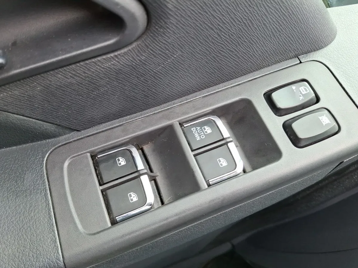 JAC T8 2.0 Comfort 4x2 Diesel Mt 4p año 2022