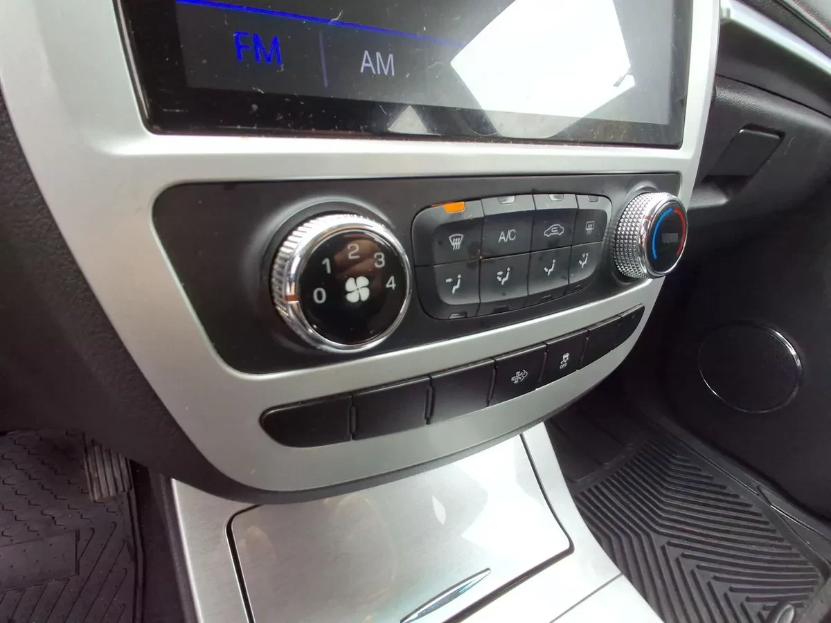 JAC T8 2.0 Comfort 4x2 Diesel Mt 4p año 2022