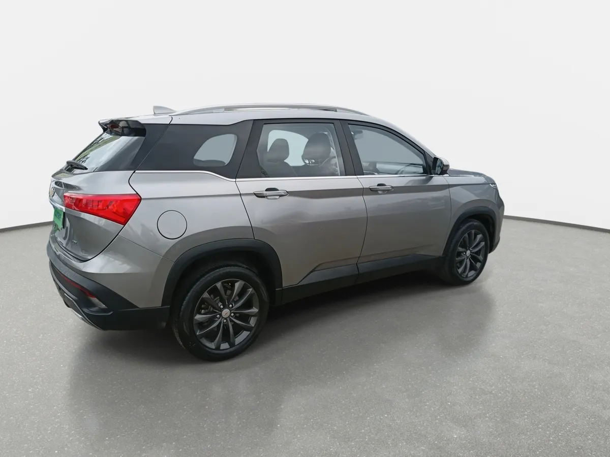 Chevrolet Captiva 1.5t Ltz R 4x2 Cvt At 5p año 2024