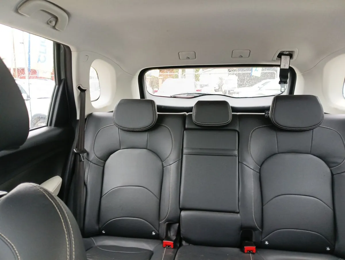 Chevrolet Captiva 1.5t Ltz R 4x2 Cvt At 5p año 2024