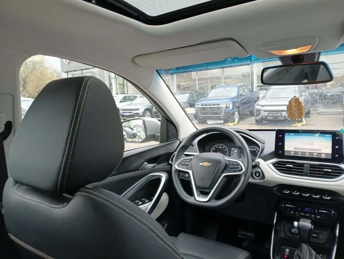 Chevrolet Captiva 1.5t Ltz R 4x2 Cvt At 5p año 2024