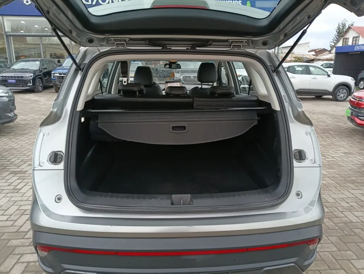 Chevrolet Captiva 1.5t Ltz R 4x2 Cvt At 5p año 2024