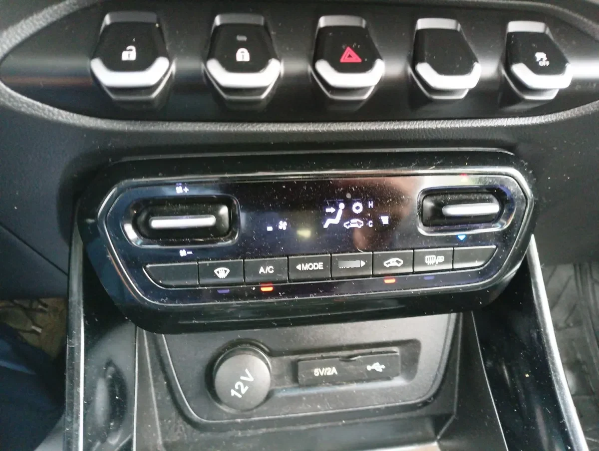 Chevrolet Captiva 1.5t Ltz R 4x2 Cvt At 5p año 2024