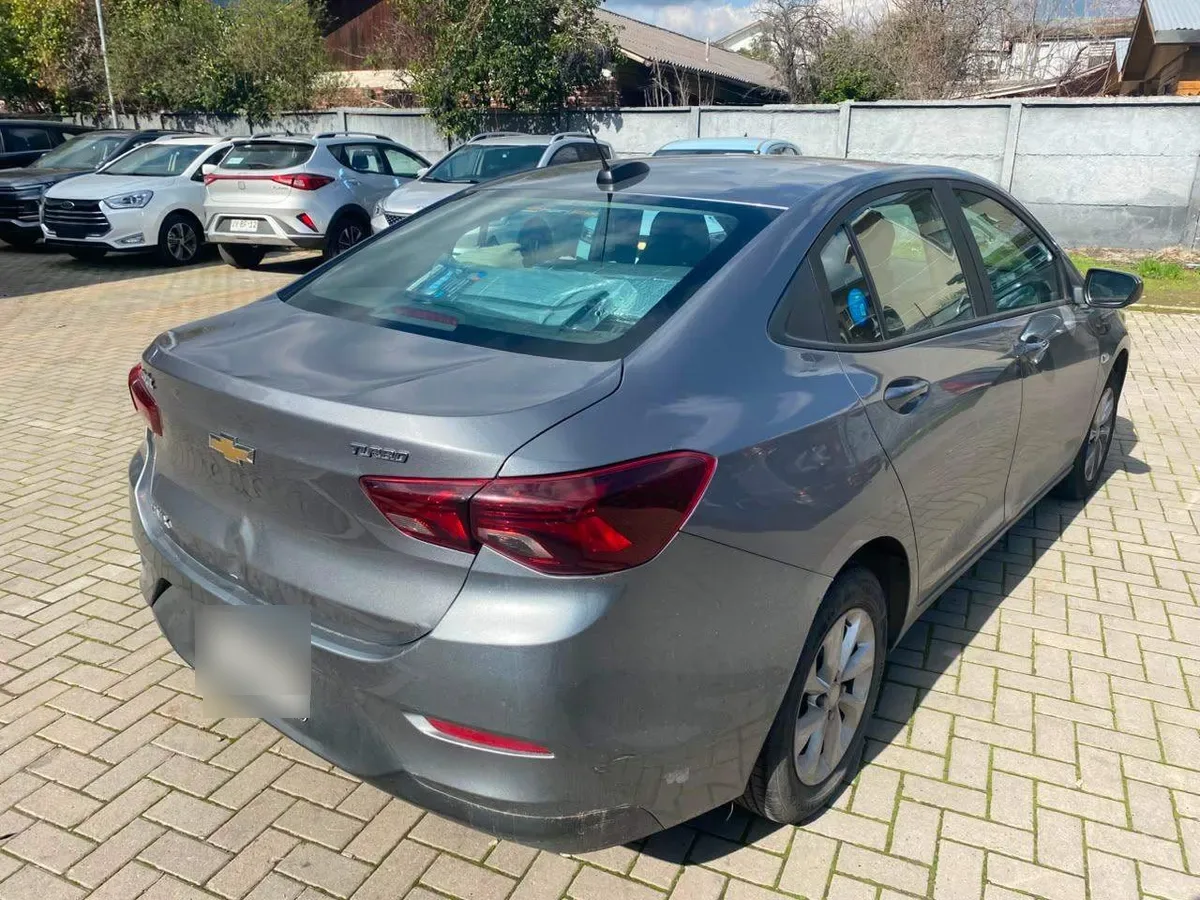Chevrolet Onix 1.0t Lt 4x2 Sedan Mt 4p año 2021