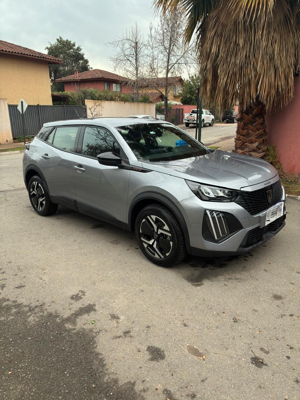 PEUGEOT 2008 1.2 Allure Mhev 136 At Hirbido año 2025