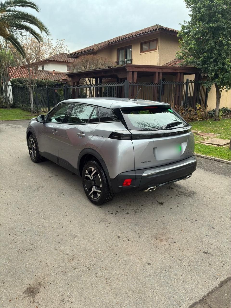 PEUGEOT 2008 1.2 Allure Mhev 136 At Hirbido año 2025