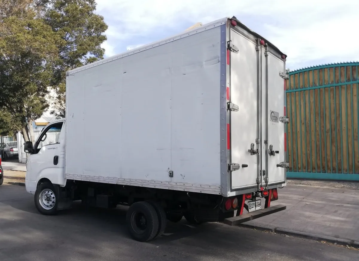 KIA MOTORS FRONTIER 2.9 Dc Mt Diesel año 2013