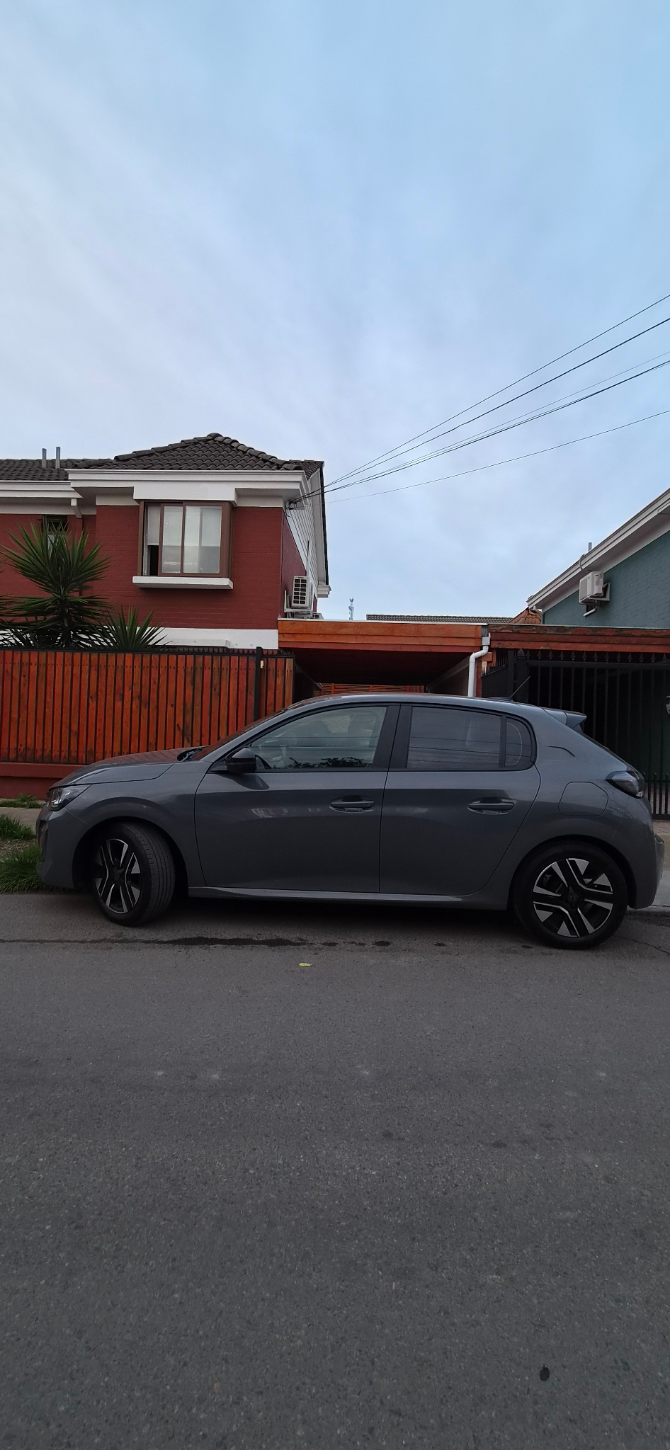 PEUGEOT 208 1.2 Active Pack Puretech 75 Mt año 2024