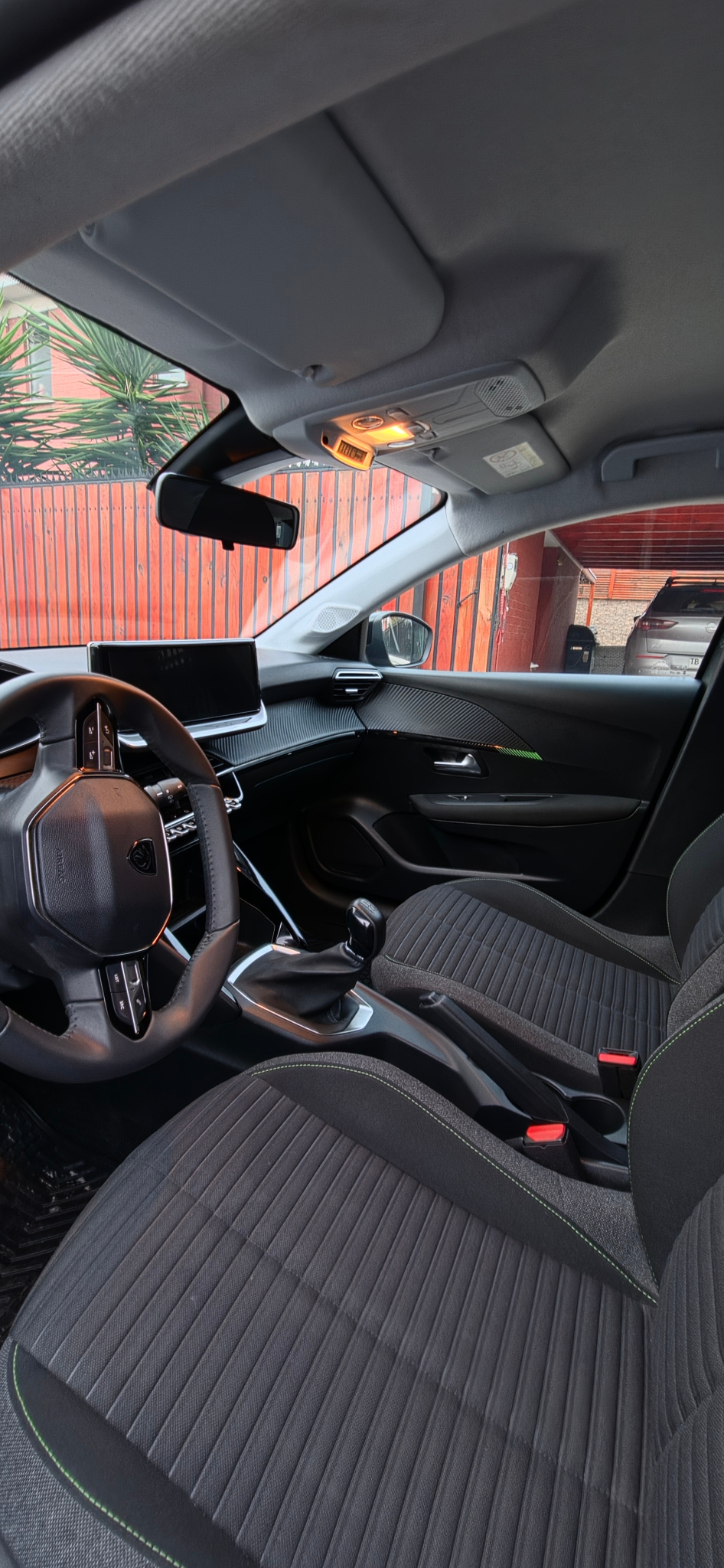 PEUGEOT 208 1.2 Active Pack Puretech 75 Mt año 2024