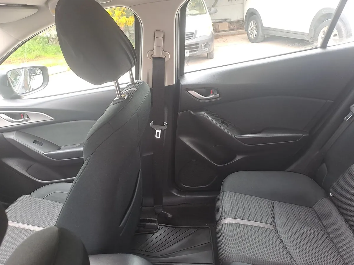 Mazda 3 1.6 S 4x2 Sdn 4at 4p año 2018