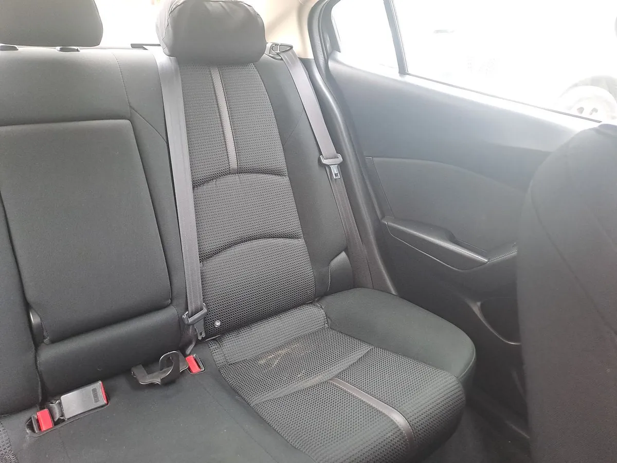 Mazda 3 1.6 S 4x2 Sdn 4at 4p año 2018
