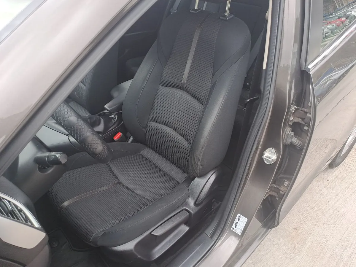 Mazda 3 1.6 S 4x2 Sdn 4at 4p año 2018