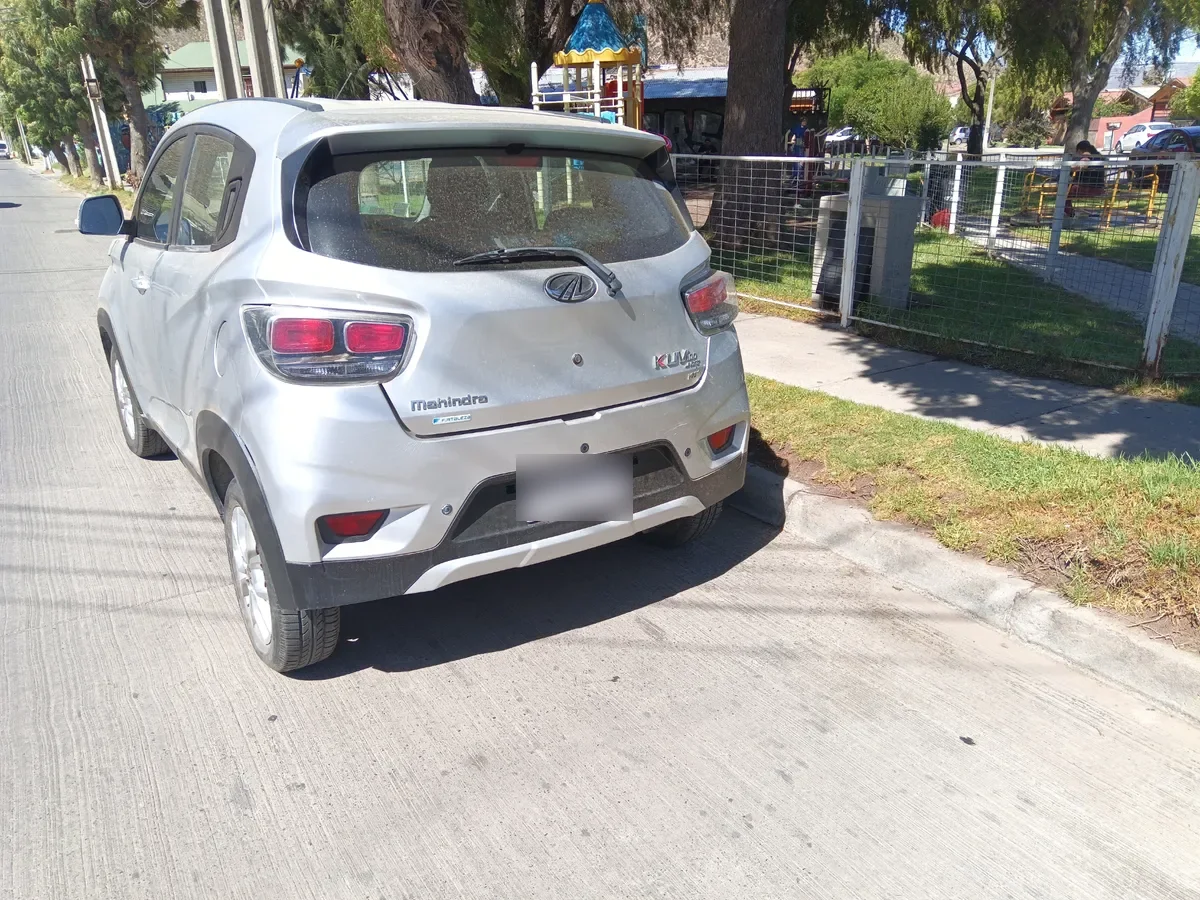 MAHINDRA KUV100 1.2 Elite Mt año 2021