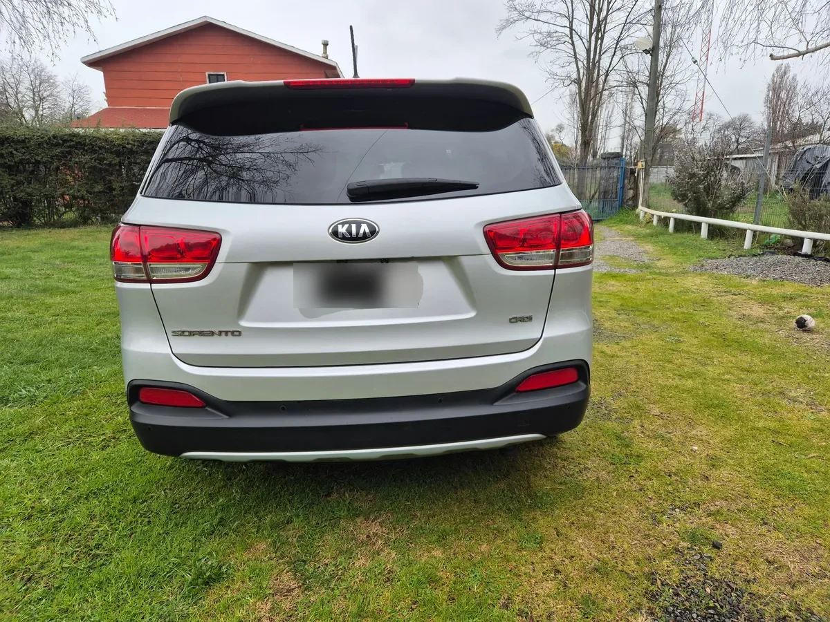 KIA MOTORS SORENTO 2.2 Ex Full At 4x4 Diesel año 2017