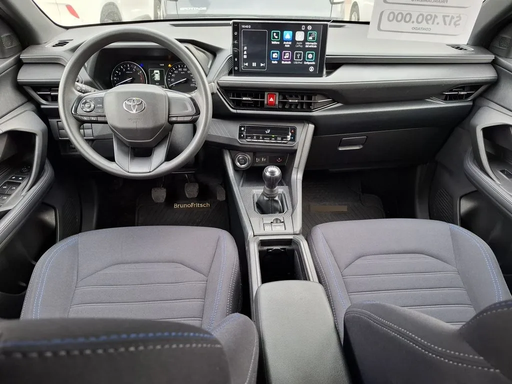 Toyota Yaris Cross 1.5 Xi 4x2 5mt 5p año 2025