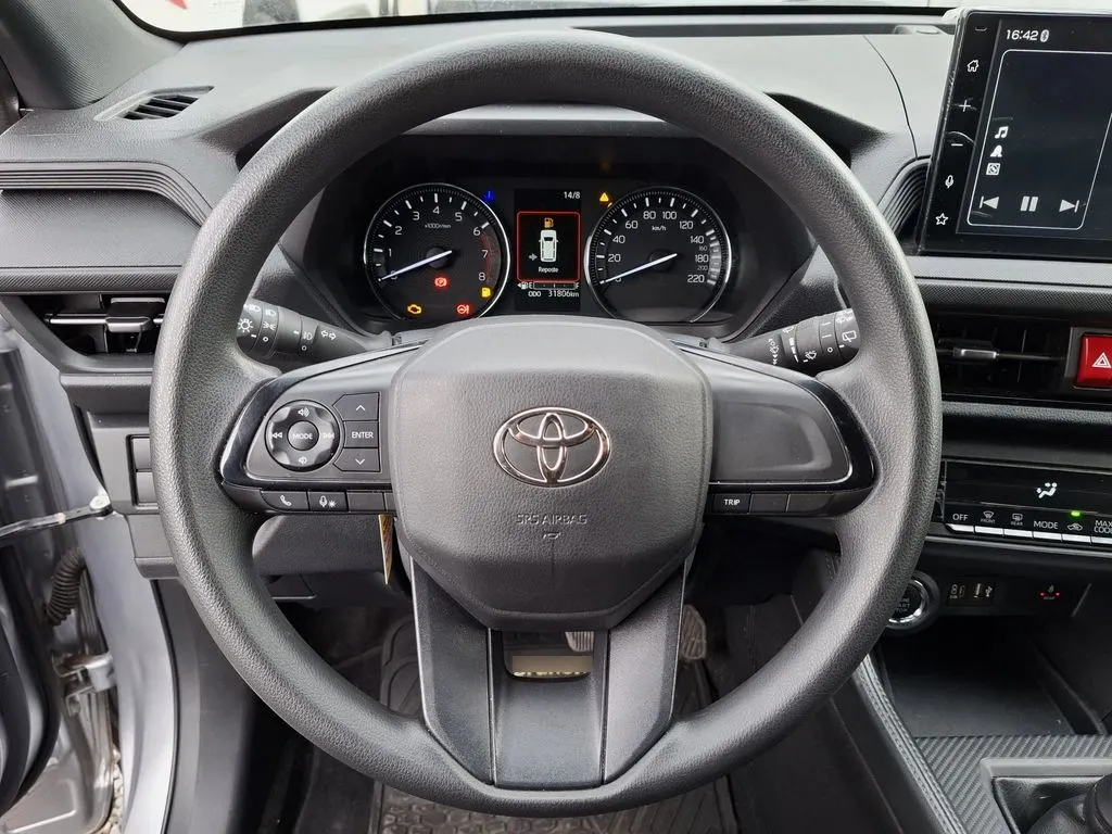 Toyota Yaris Cross 1.5 Xi 4x2 5mt 5p año 2025