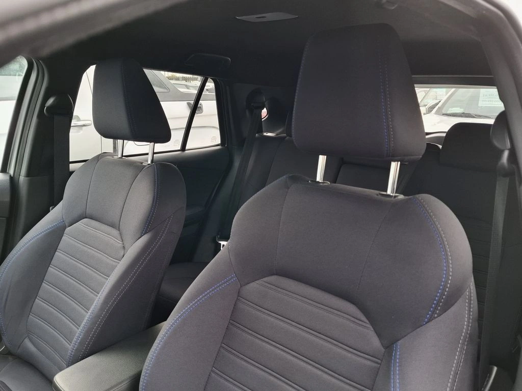 Toyota Yaris Cross 1.5 Xi 4x2 5mt 5p año 2025