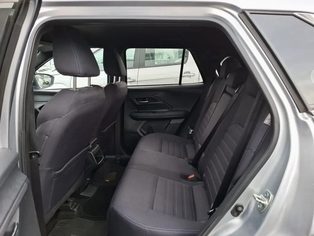 Toyota Yaris Cross 1.5 Xi 4x2 5mt 5p año 2025