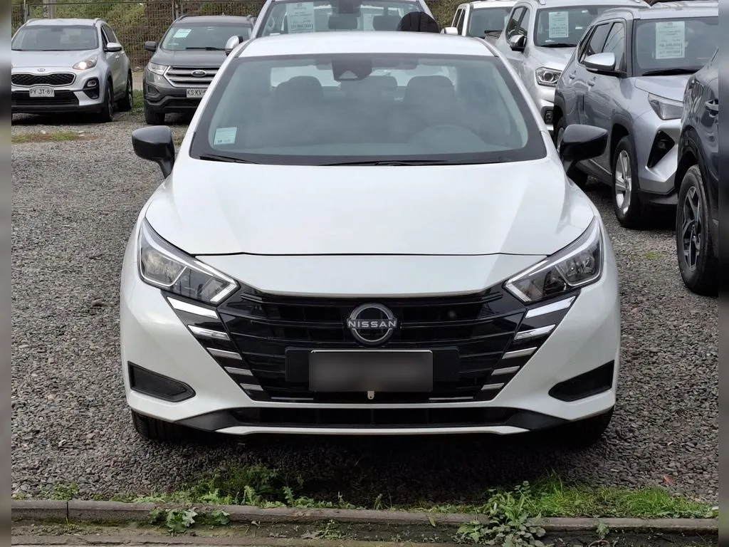 Nissan Versa 1.6 Advance 4x2 Mt 4p año 2026