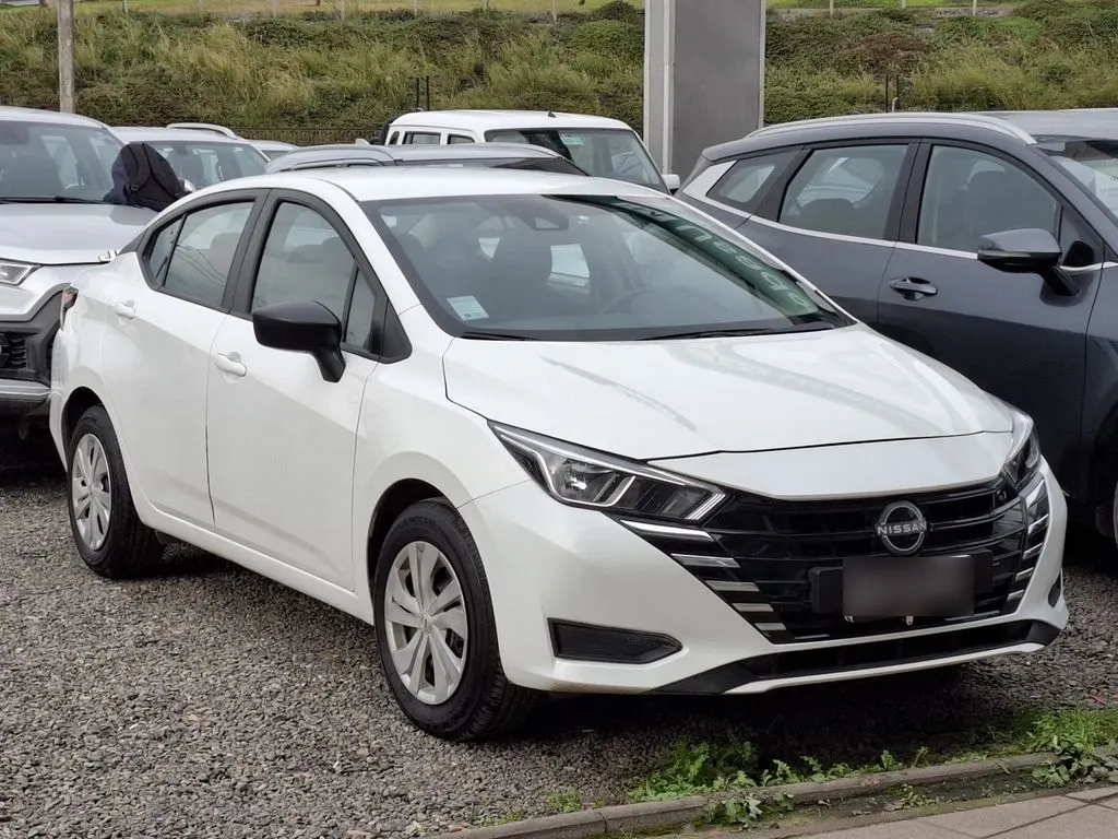 Nissan Versa 1.6 Advance 4x2 Mt 4p año 2026
