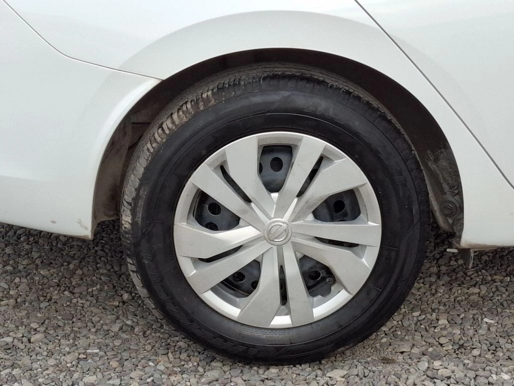 Nissan Versa 1.6 Advance 4x2 Mt 4p año 2026