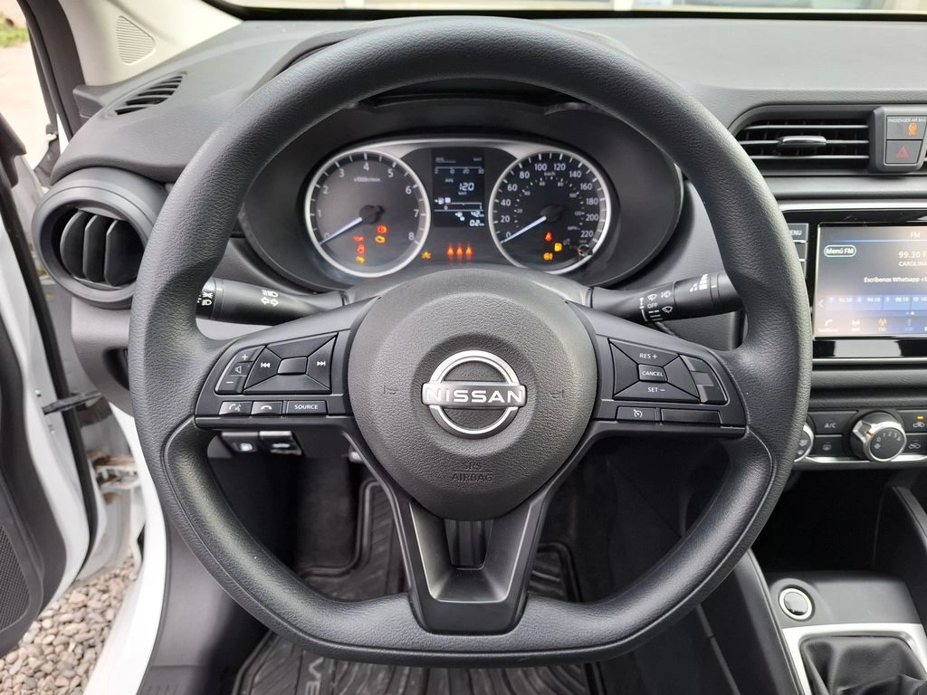 Nissan Versa 1.6 Advance 4x2 Mt 4p año 2026