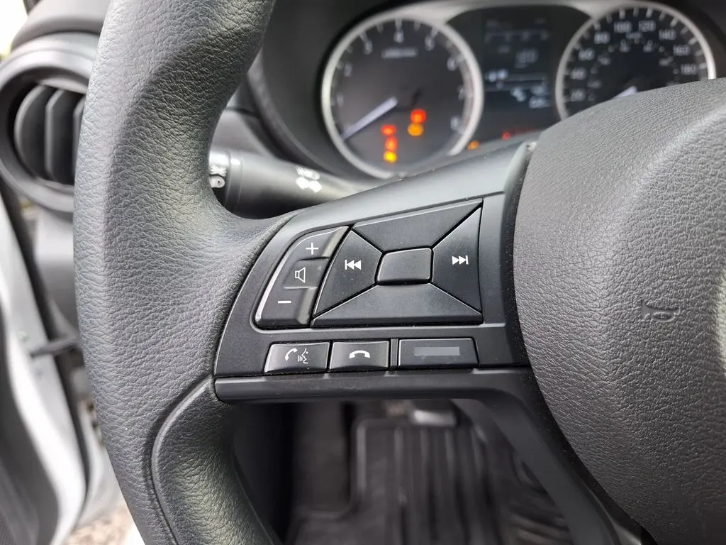 Nissan Versa 1.6 Advance 4x2 Mt 4p año 2026