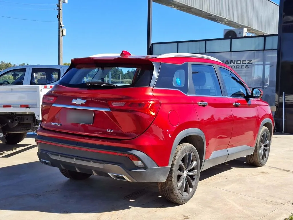 Chevrolet Captiva 1.5t Ltz P 4x2 Mt 5p año 2023