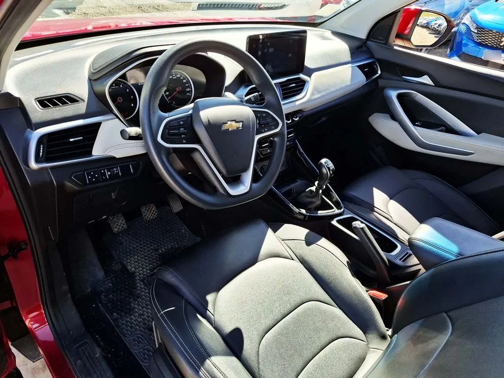 Chevrolet Captiva 1.5t Ltz P 4x2 Mt 5p año 2023