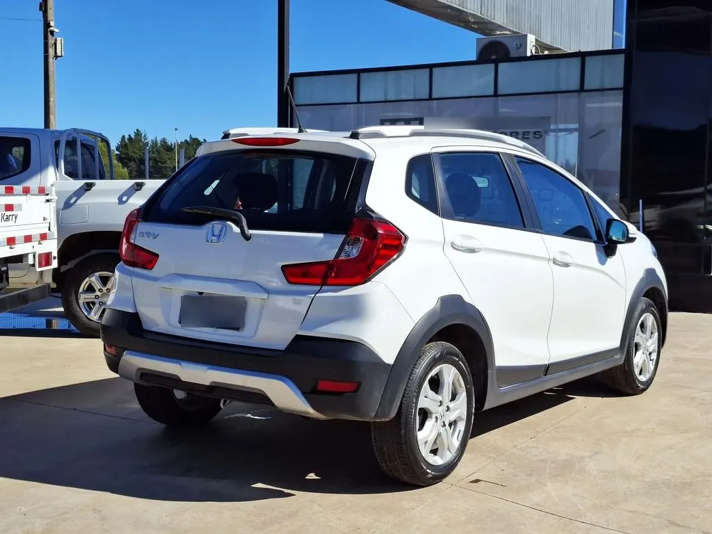 Honda Wr-V 1.5 Lx 4x2 Mt 5p año 2024