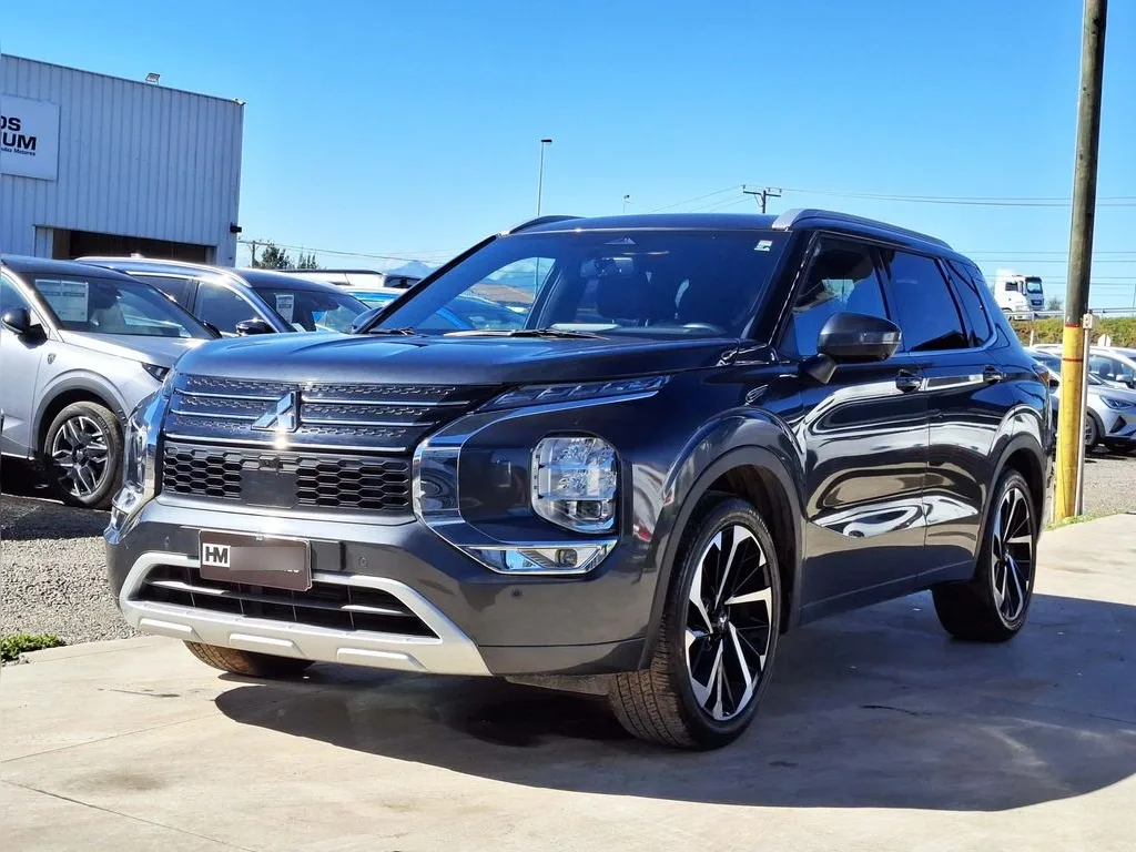 Mitsubishi Outlander 2.5 Gls Limited 4x4 At 5p año 2025