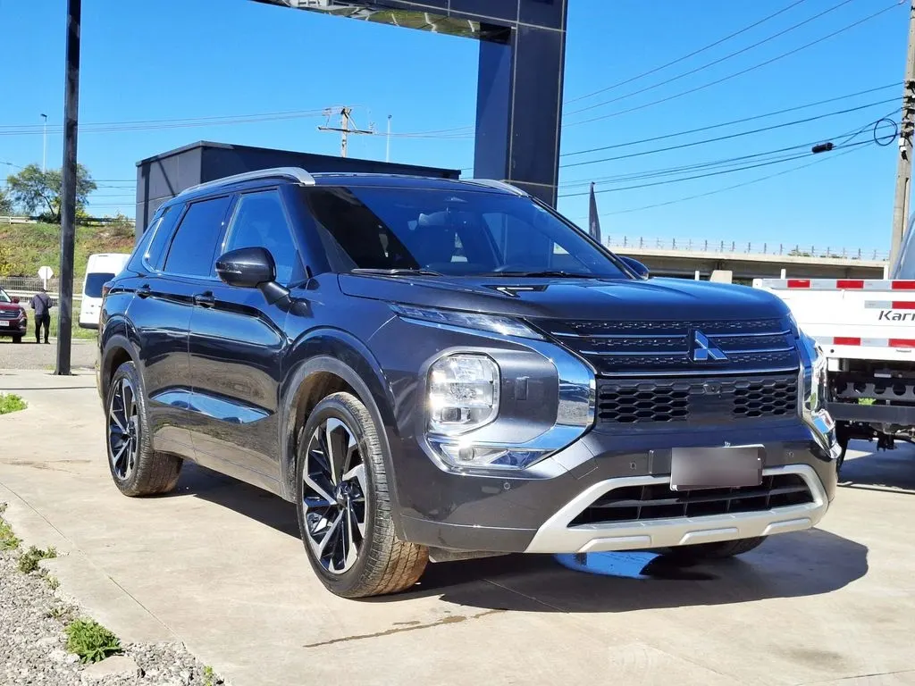 Mitsubishi Outlander 2.5 Gls Limited 4x4 At 5p año 2025