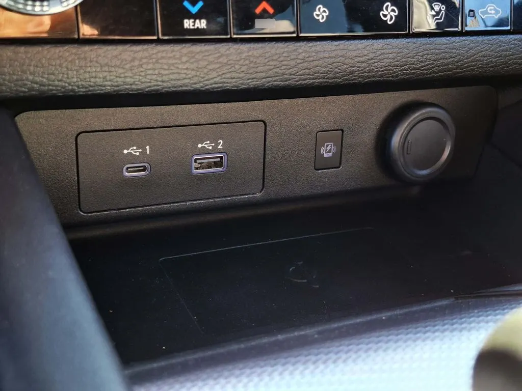 Mitsubishi Outlander 2.5 Gls Limited 4x4 At 5p año 2025