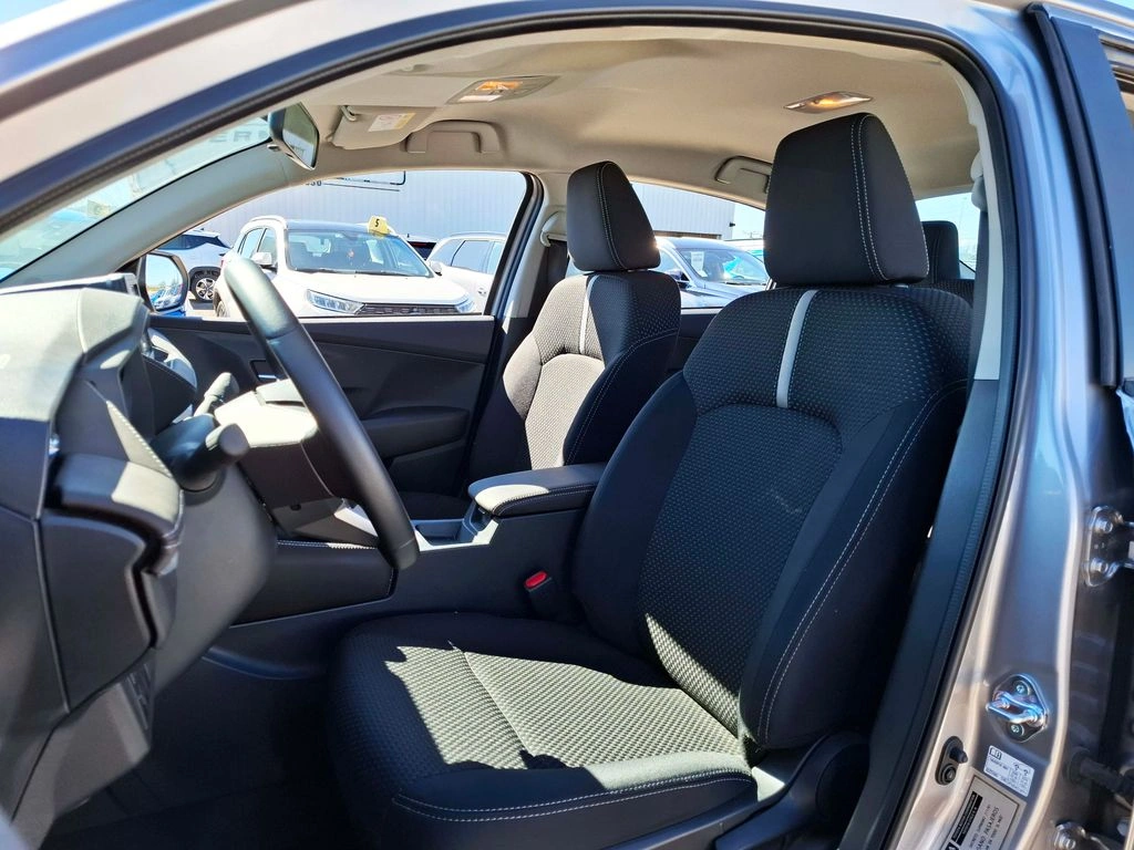 Toyota Yaris 1.5 E 4x2 Sdn Cvt At 4p año 2026