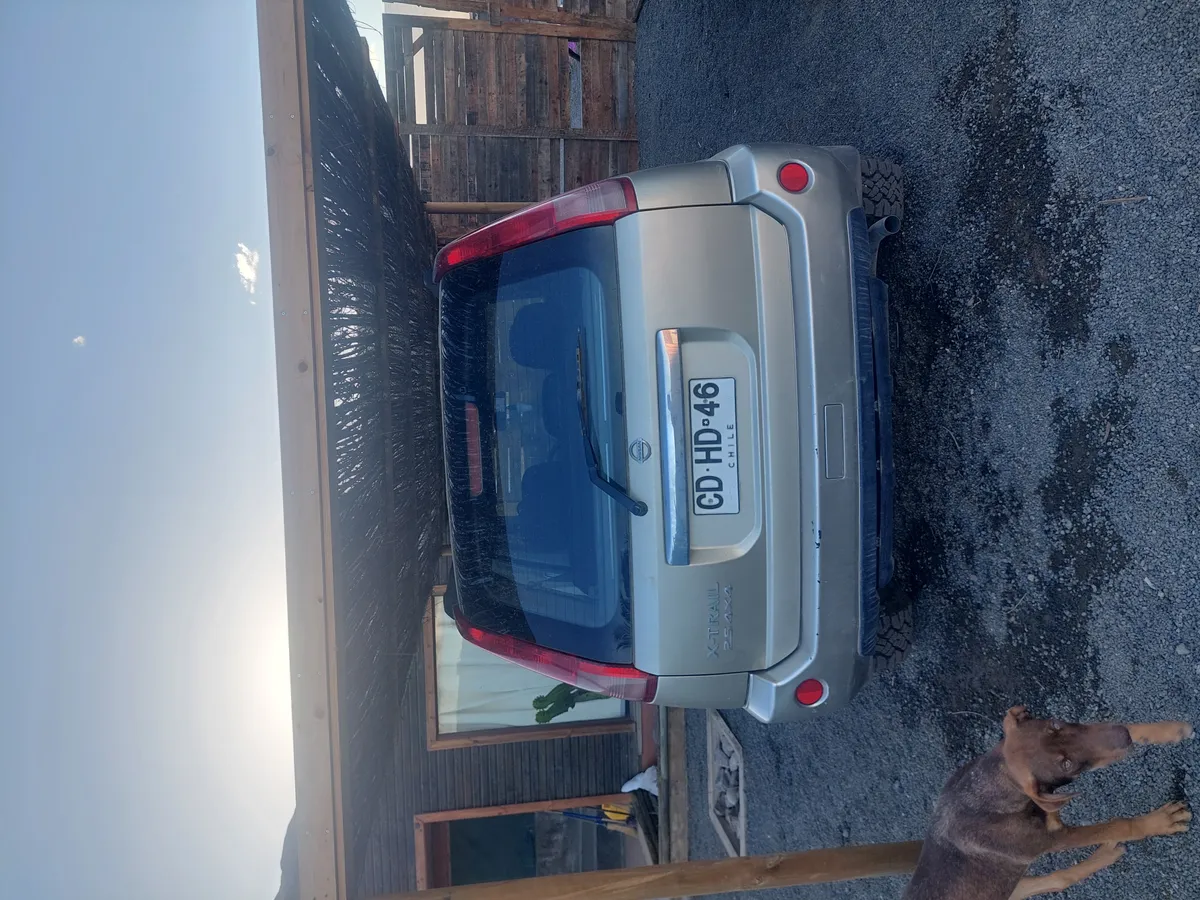 NISSAN X-TRAIL 2.5 X 4x4 Cuero At año 2009