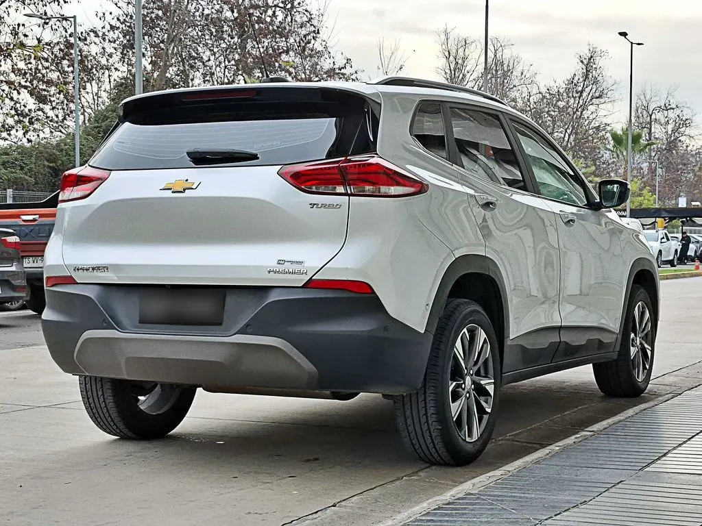 Chevrolet Tracker 1.2t Premier T 4x2 At 5p año 2024