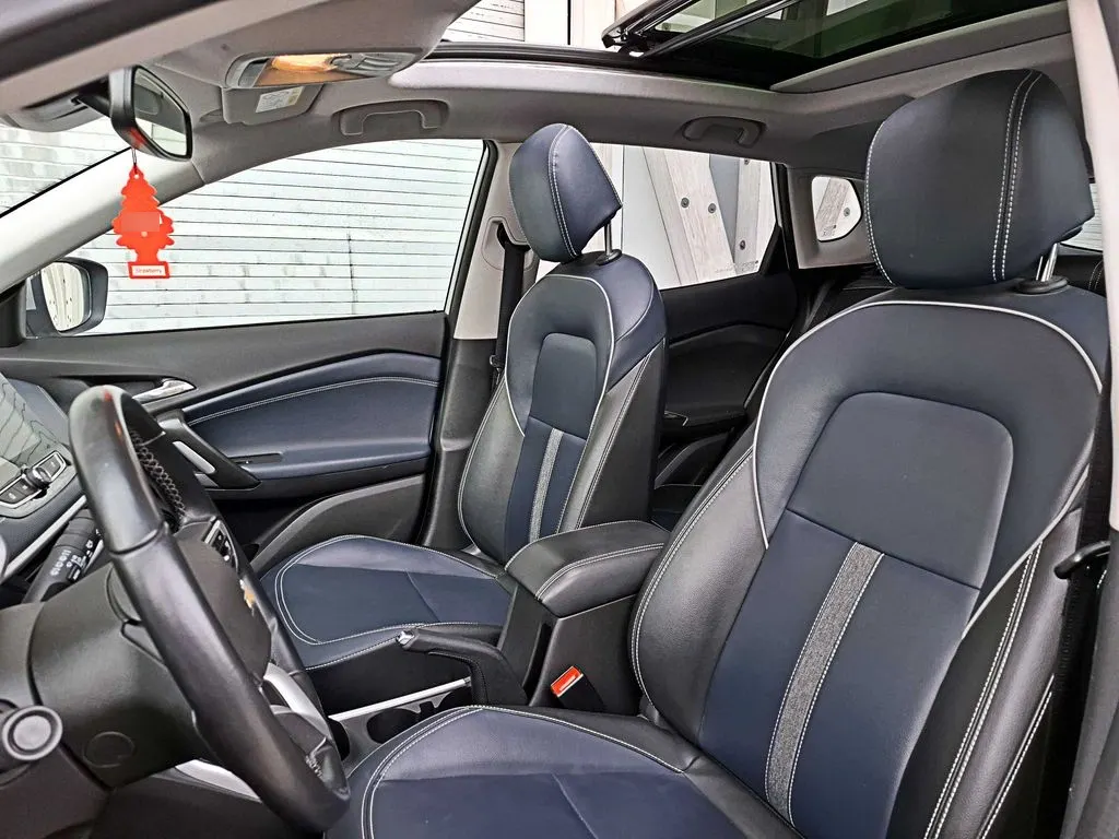 Chevrolet Tracker 1.2t Premier T 4x2 At 5p año 2024