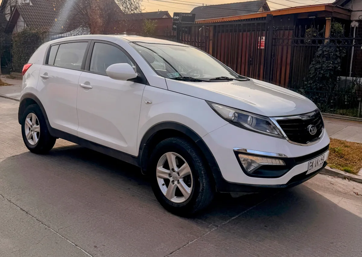 KIA MOTORS SPORTAGE 2.0 Lx Dab Mt año 2015