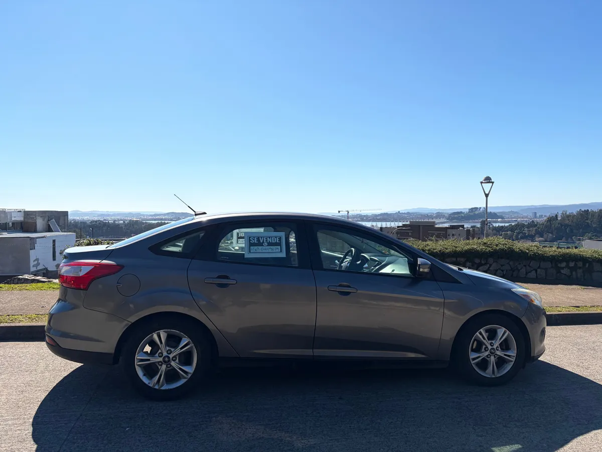 FORD FOCUS 2.0 Se 5p Mt año 2014