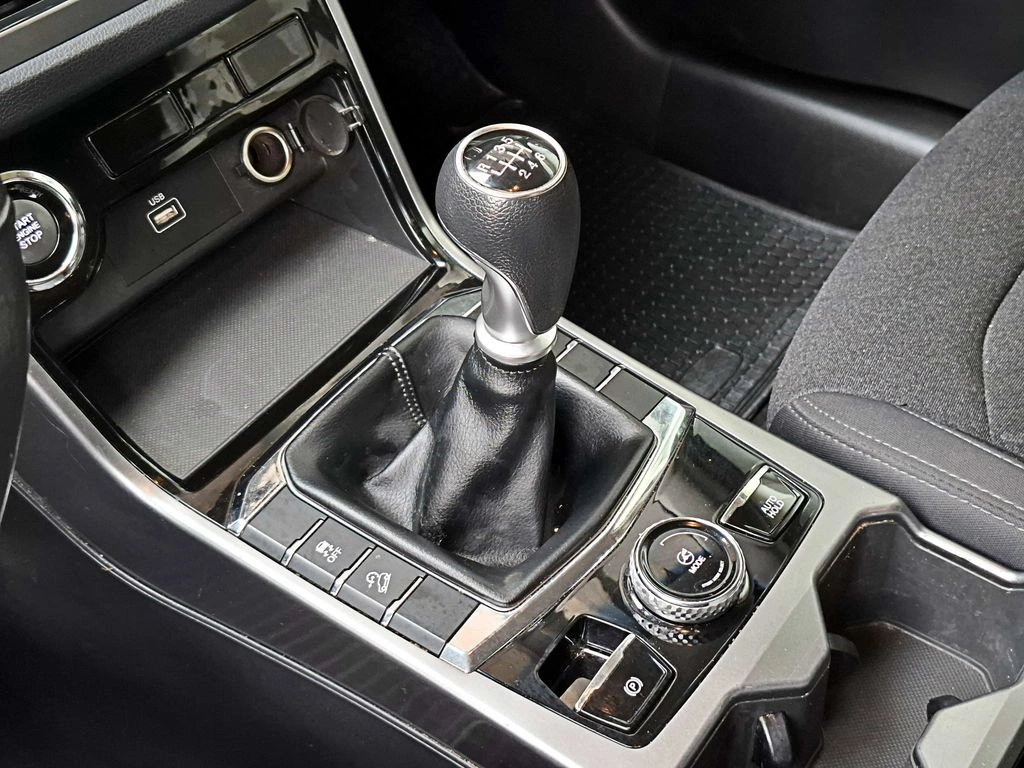 Ssangyong Korando 1.5t Glx 4x2 Mt 5p año 2023