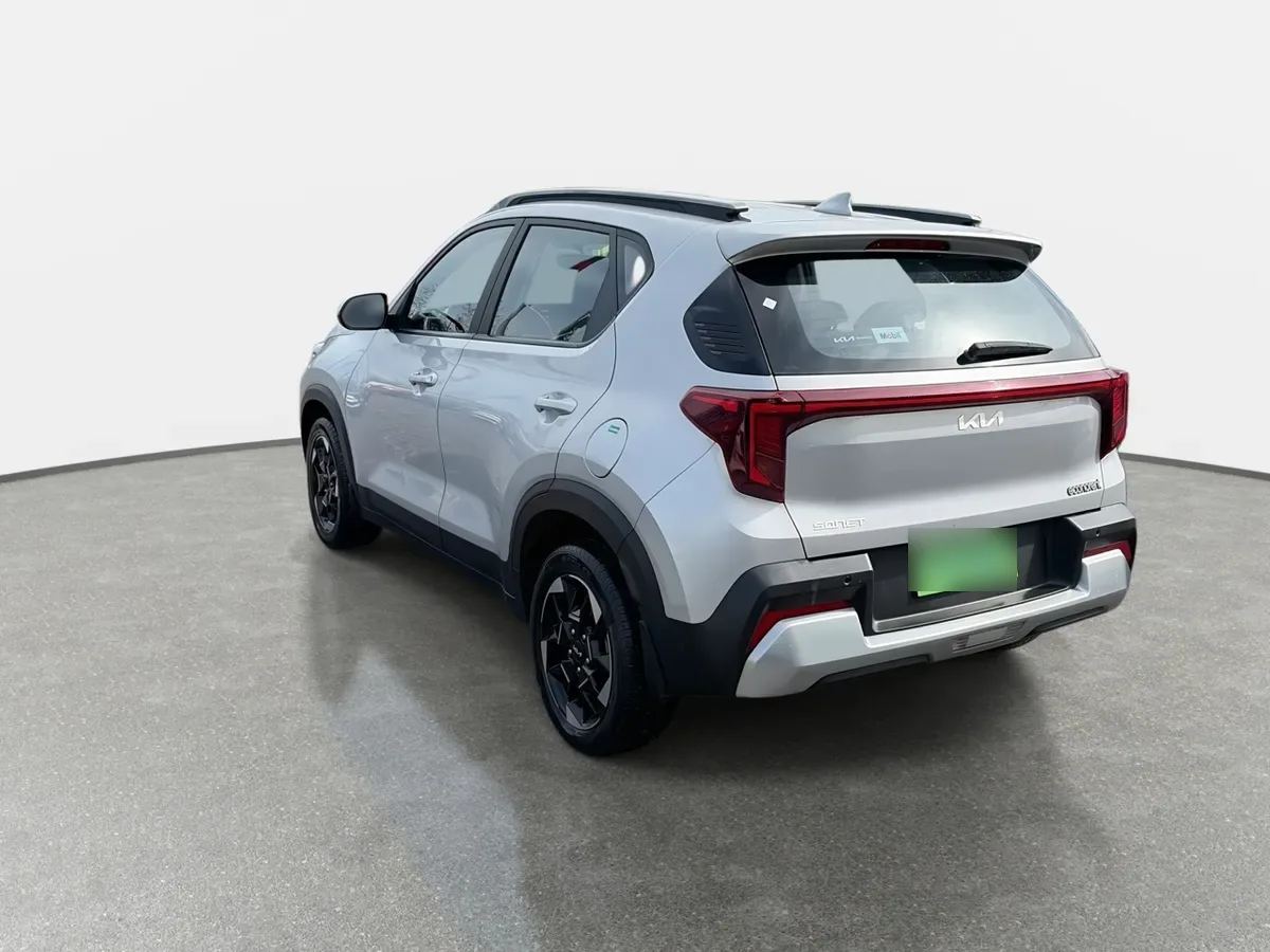 Kia Sonet 1.5 Ex 4x2 Ivt Ri At 5p año 2025