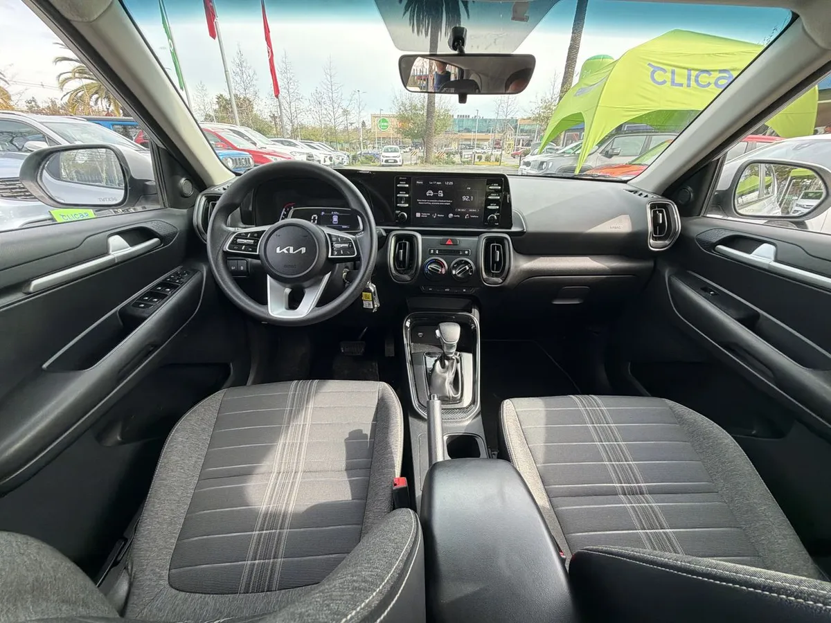 Kia Sonet 1.5 Ex 4x2 Ivt Ri At 5p año 2025