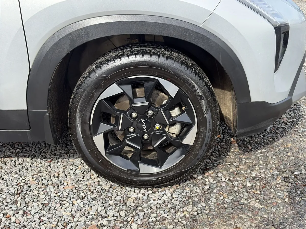Kia Sonet 1.5 Ex 4x2 Ivt Ri At 5p año 2025