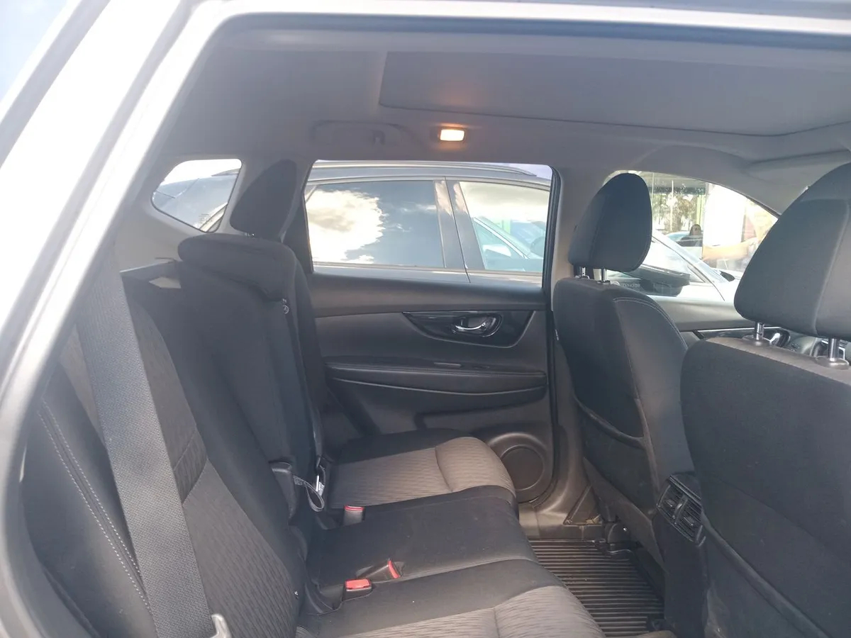 Nissan X-Trail 2.5 Advance Mc 4x2 3row Cvt At 5p año 2021